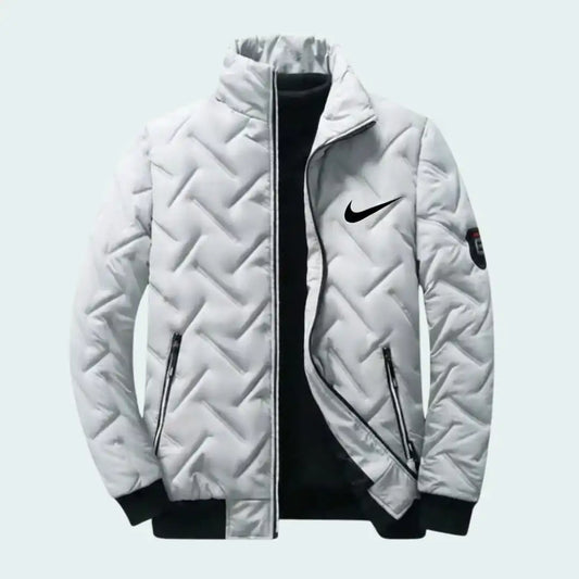 Nike Autumn and Winter casual outdoor jacket featuring premium insulation and modern streetwear fit.