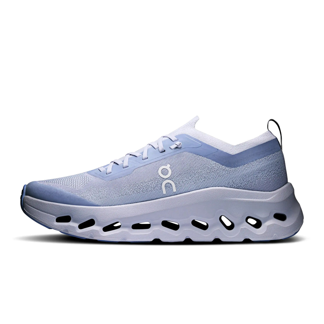 On Cloudtilt side profile featuring CloudTec Phase midsole technology for ultra-lightweight walking comfort.