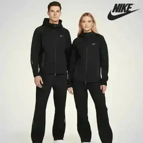 Nike Tech Fleece Hoodie. Hooded design.