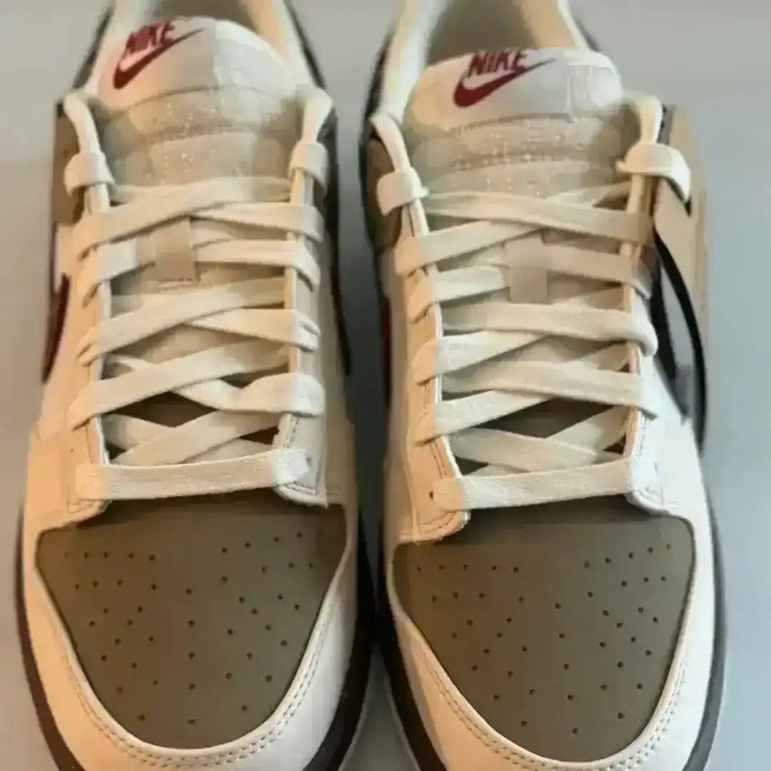 Nike Dunk Low Retro SE sneaker designed for casual and streetwear outfits, combining comfort, structure, and iconic Nike branding.
