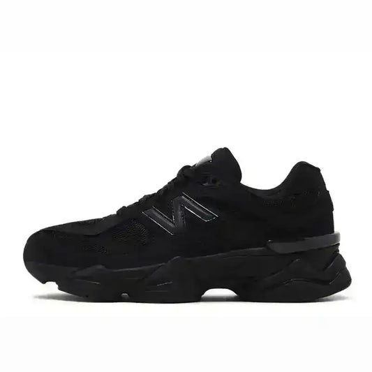 A sleek triple-black finish, sculpted midsole, and premium materials define the NB 9060 “Triple Black Cat,” built for modern style and daily comfort.
